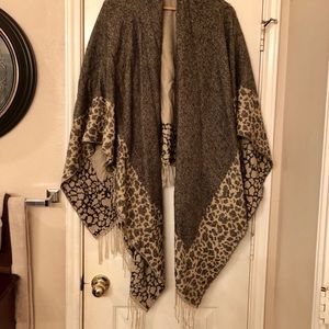 Brown & tan scarf/wrap/poncho/throw/shawl/sweater